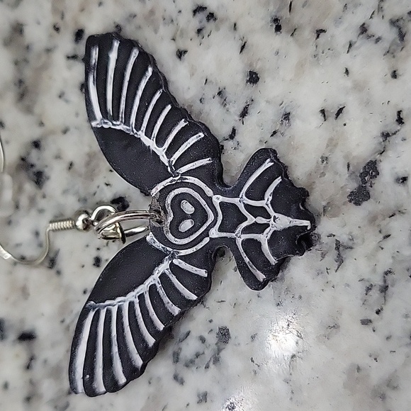 4/$10 black and white owl earrings - Picture 7 of 8